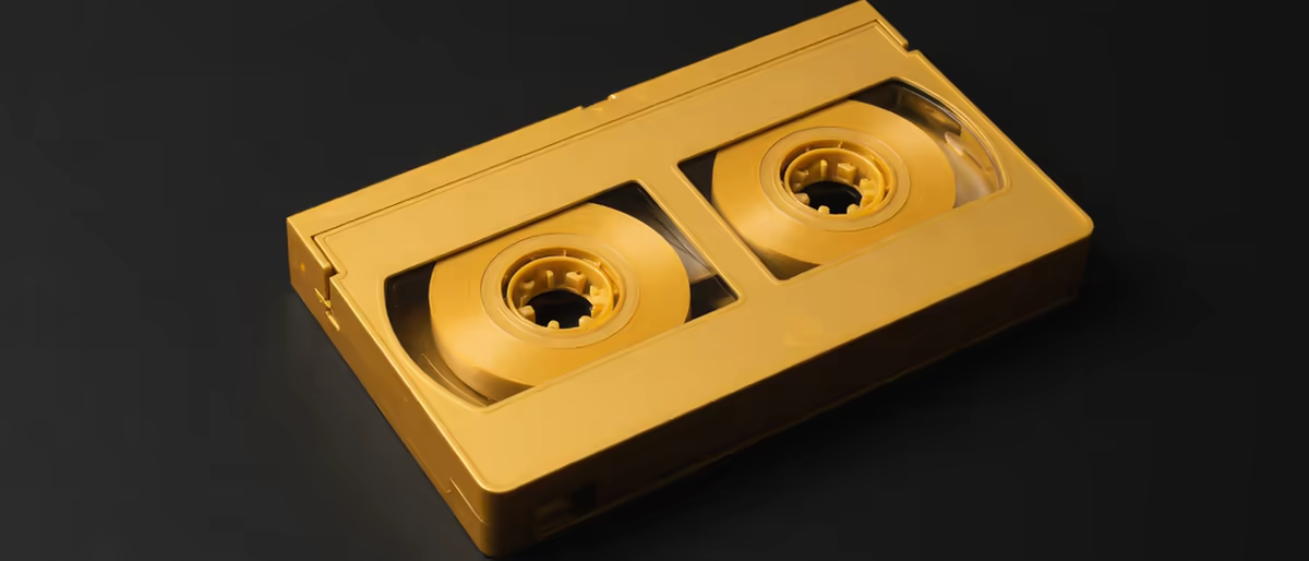 Baby Audio Super VHS 2026：录像带风 Lo-Fi 染色，不是 RC-20